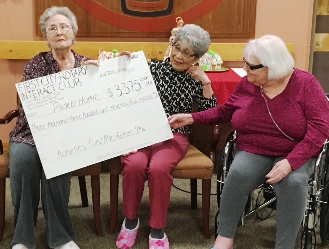 Kahi Interact donates pie proceeds to Pioneers